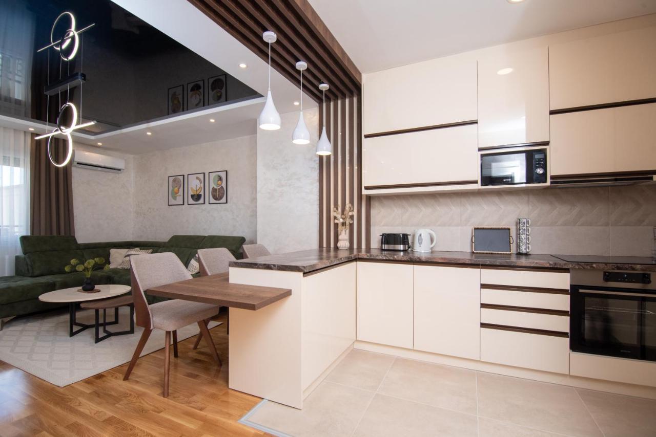 Hemingway Lux Apartment Arandjelovac Ngoại thất bức ảnh